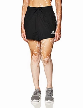 adidas Damen AAC Shorts. Schwarz. M