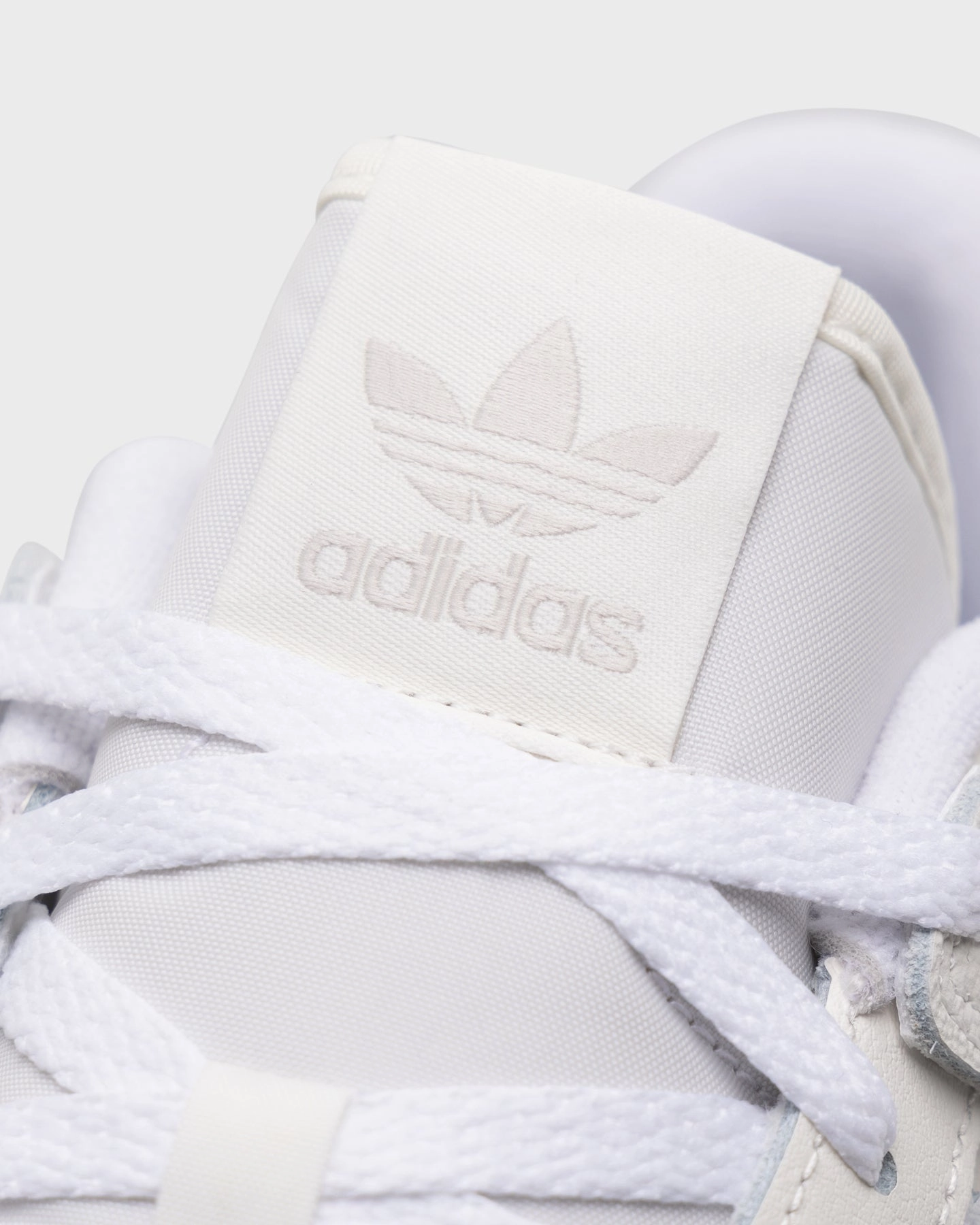 Adidas Forum Low Classic Chalk White/Cloud White/Footwear White
