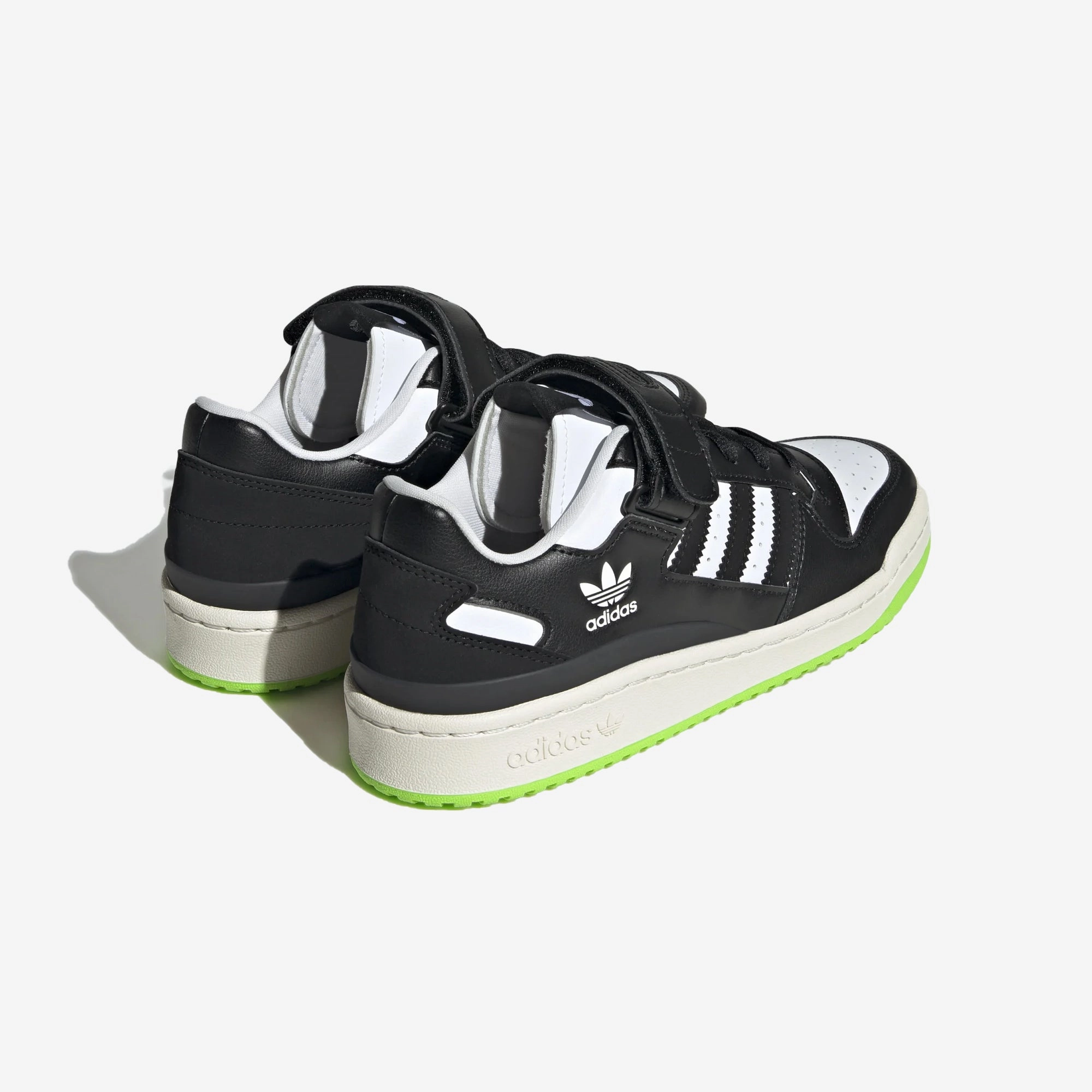 Adidas Originals | FORUM LOW  { BLACK/OFF WHITE