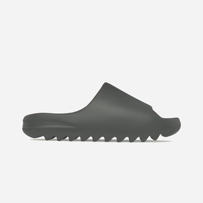 ADIDAS ORIGINALS | YEEZY SLIDE { DARK ONYX