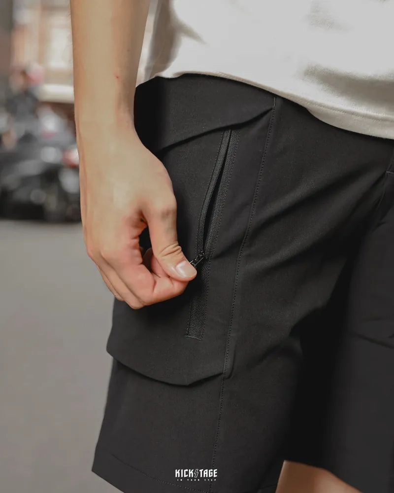 ADIDAS TECH SHORTS【IA8120】