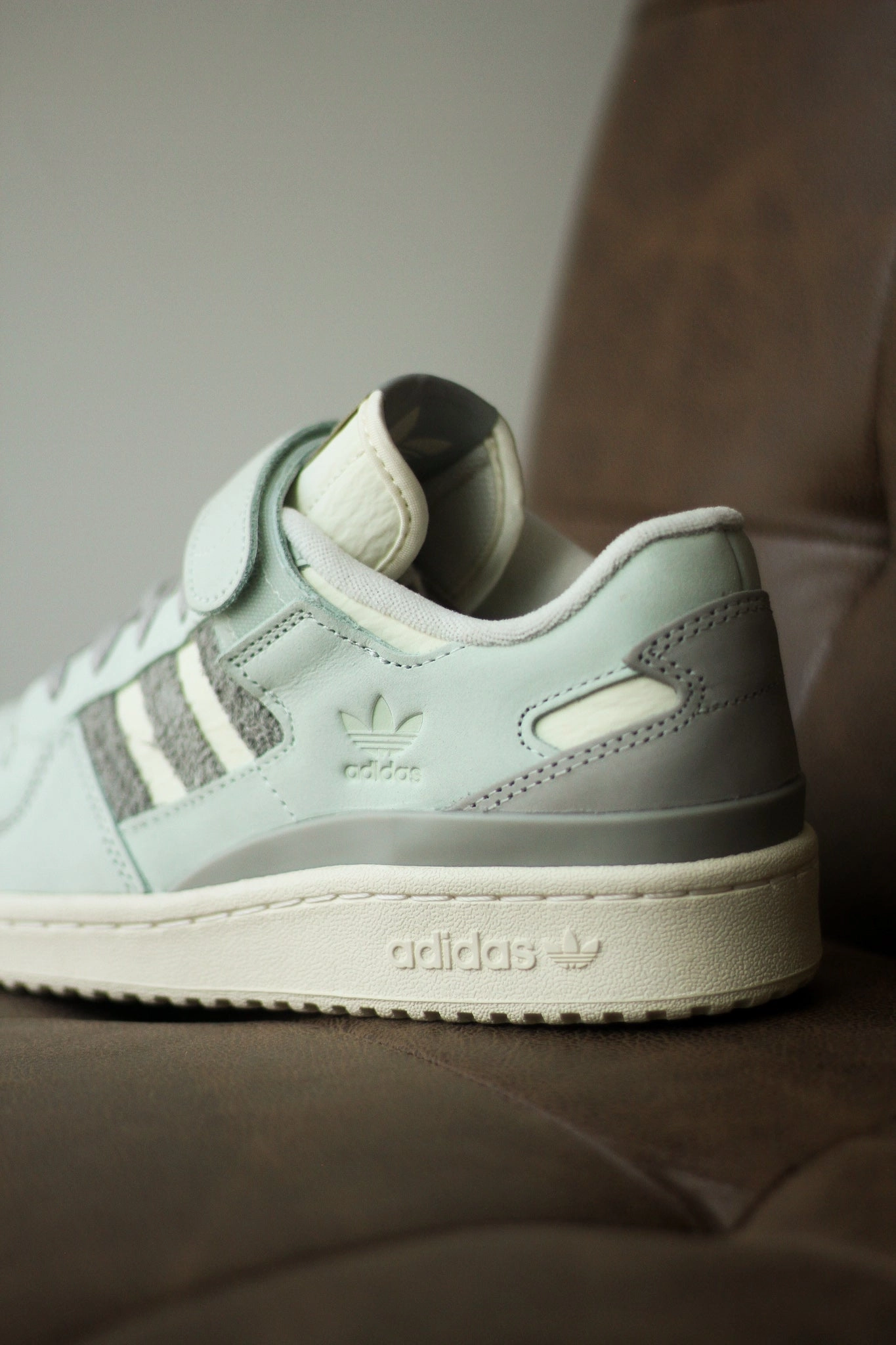 FORUM 84 LOW LINEN GREEN