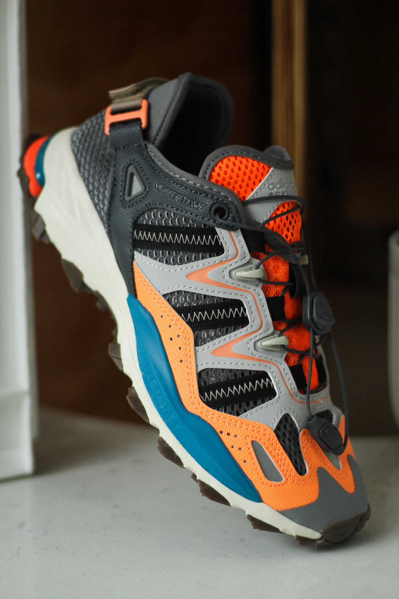 HYPERTURF GREY