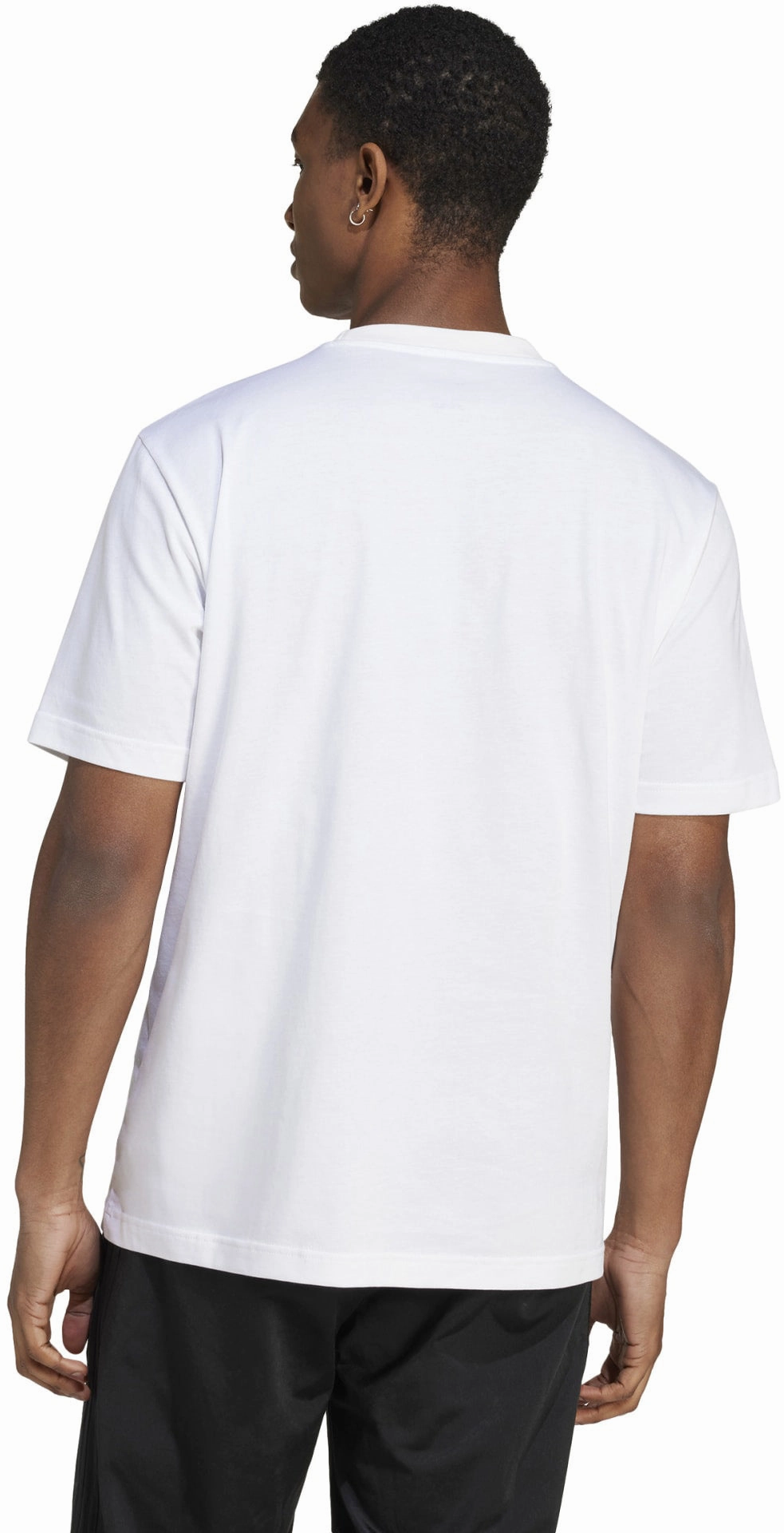 Men's Camo Badge of Sport Graphic T-Shirt